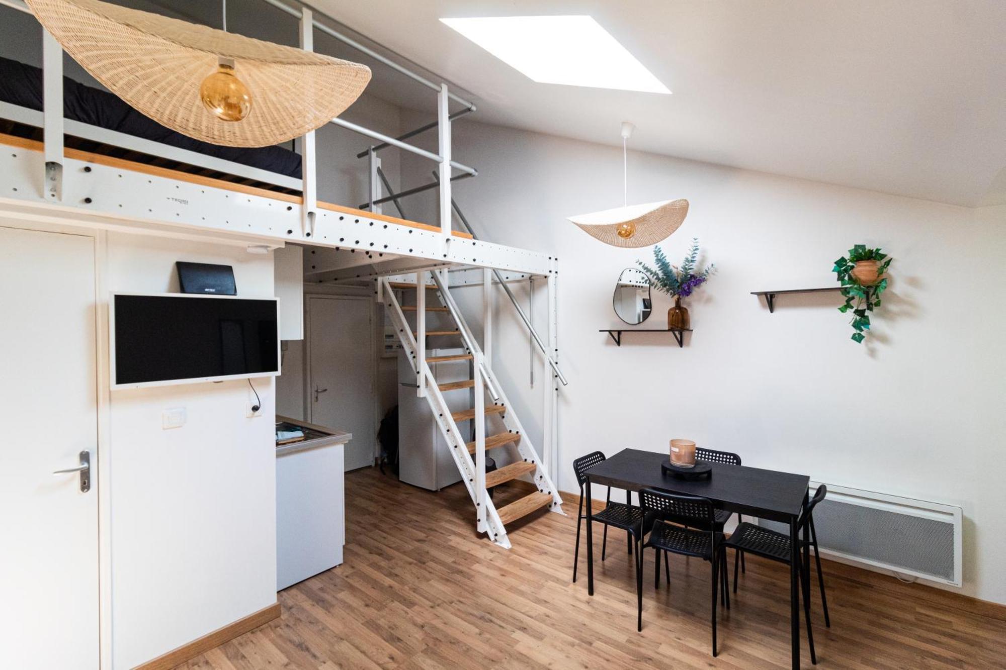 Le Charmant Accueil Viennois/T2/Wifi/Cosy/Parking Поатие Екстериор снимка